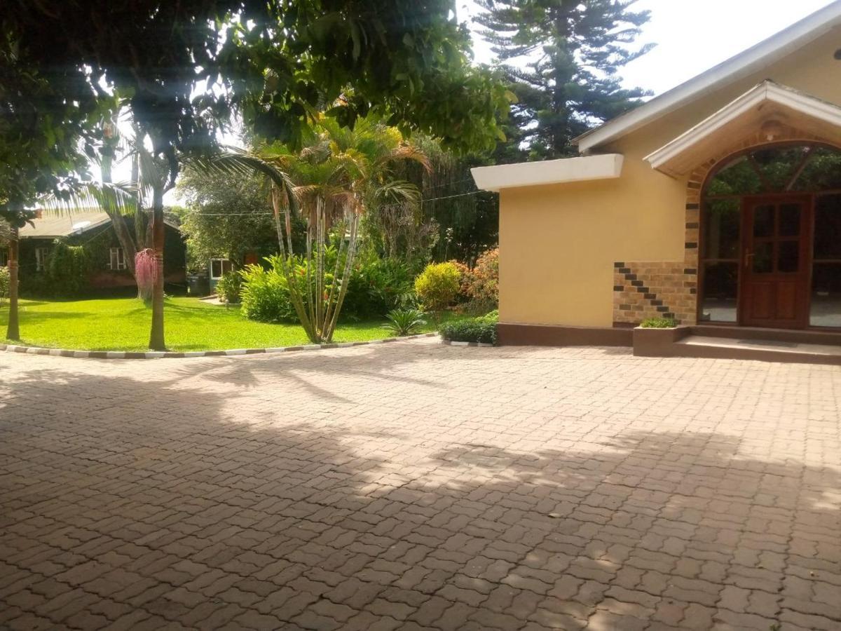 Karibu Heritage House Arusha Bagian luar foto